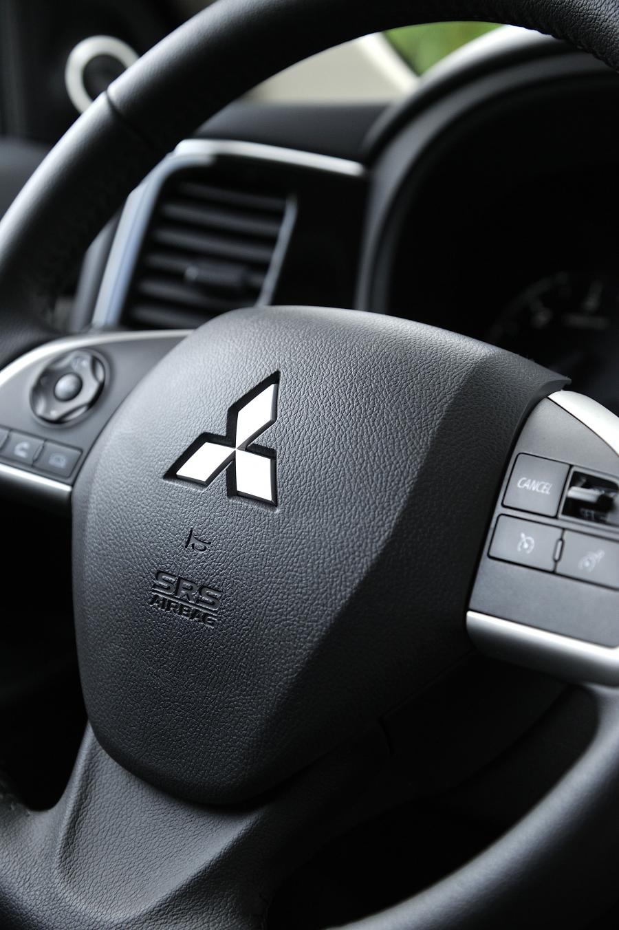  Mitsubishi Outlander 2012 года  (фото 27 из 89)